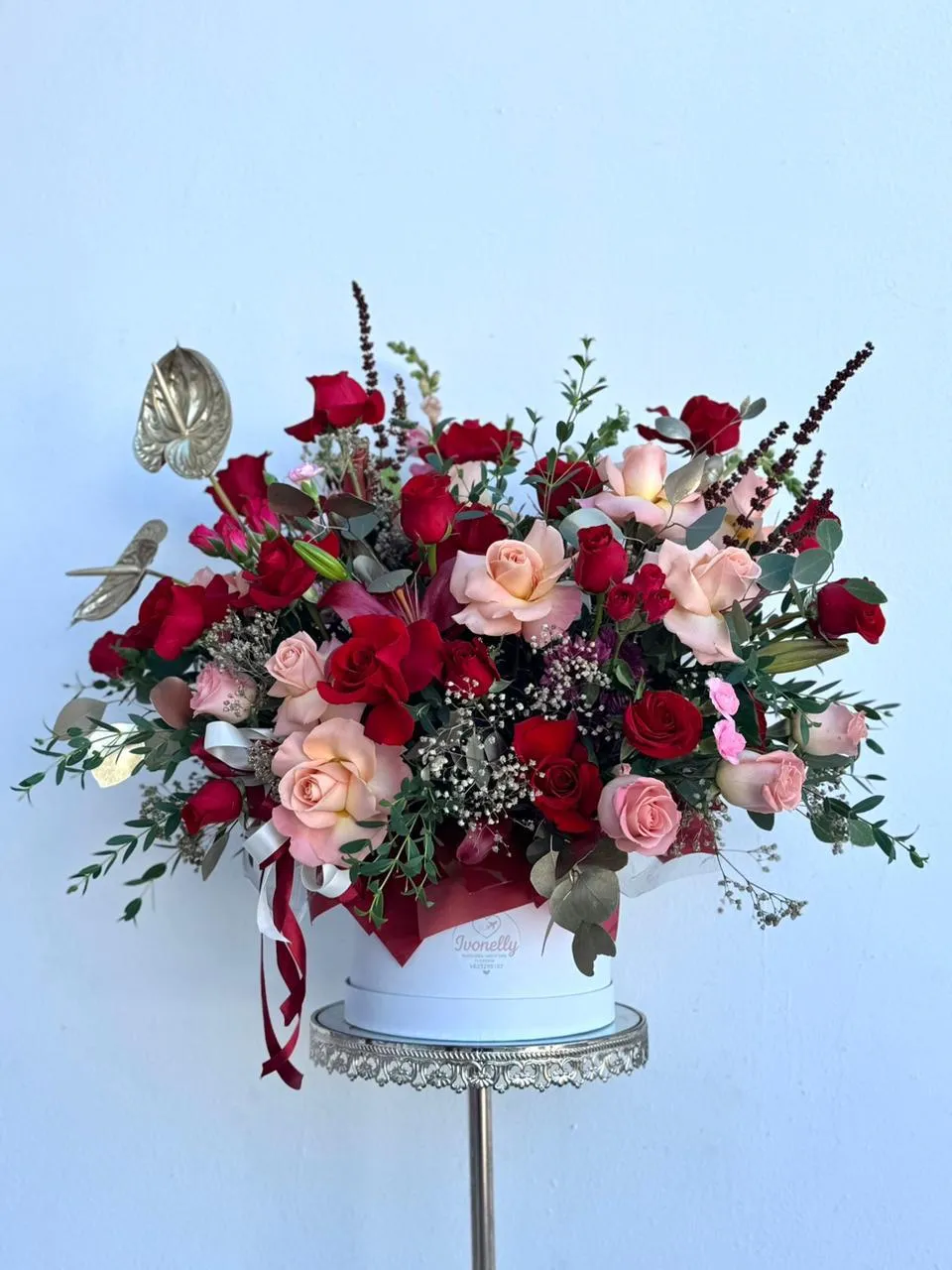 Arreglo de 48 Rosas y Anturios